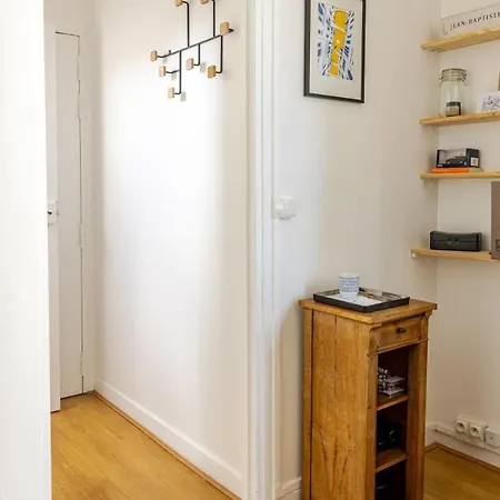 40sqm Flat Near Eiffel Tower * Paryż
